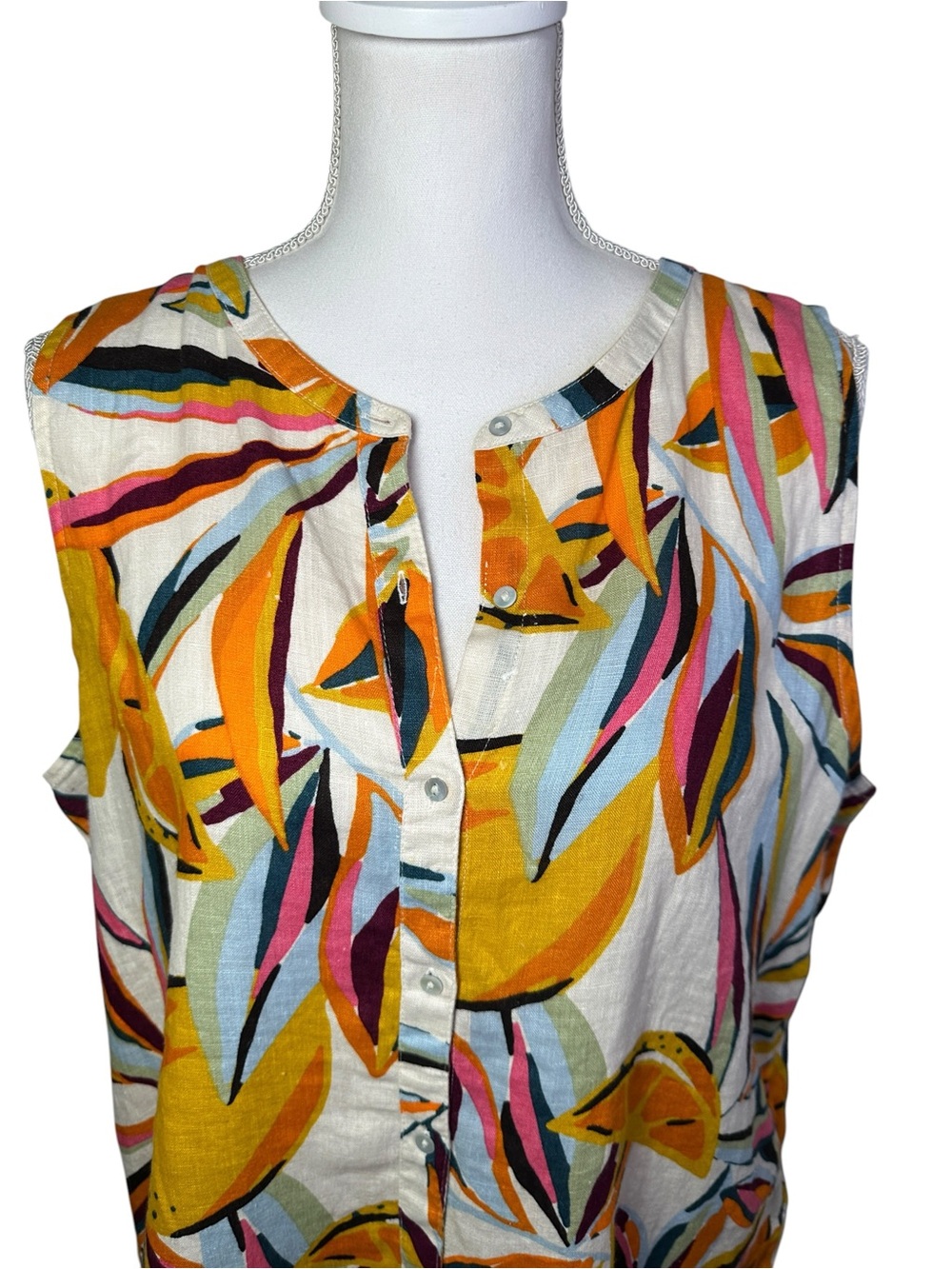 C&C California 100% Linen Tropical Leaf Print Sleeveless Button Front Top L - Picture 6 of 10